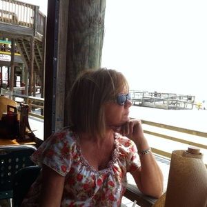 Meet your Posher, Beverly